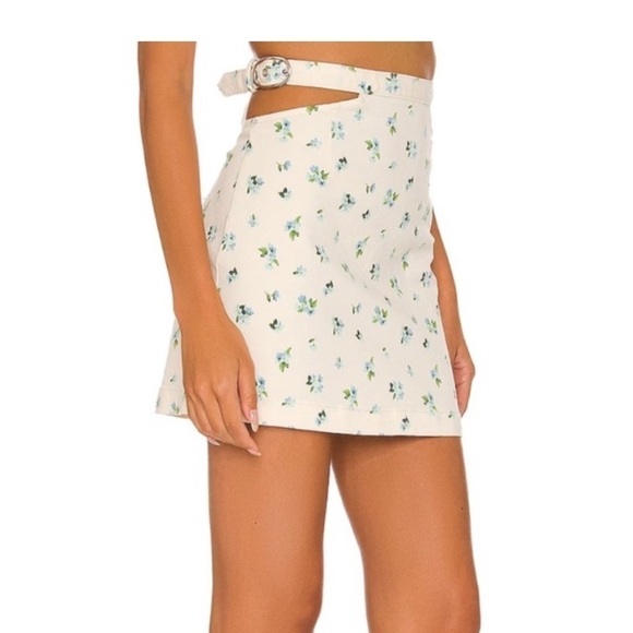 NWT WeWoreWhat Watercolor Ditsy Floral
Cutout Skirt size L - Picture 3 of 5